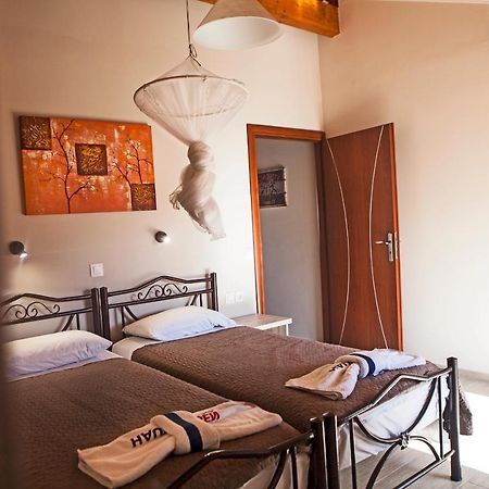 Athina Studios And Apartments Agios Georgios Pagon Exterior foto